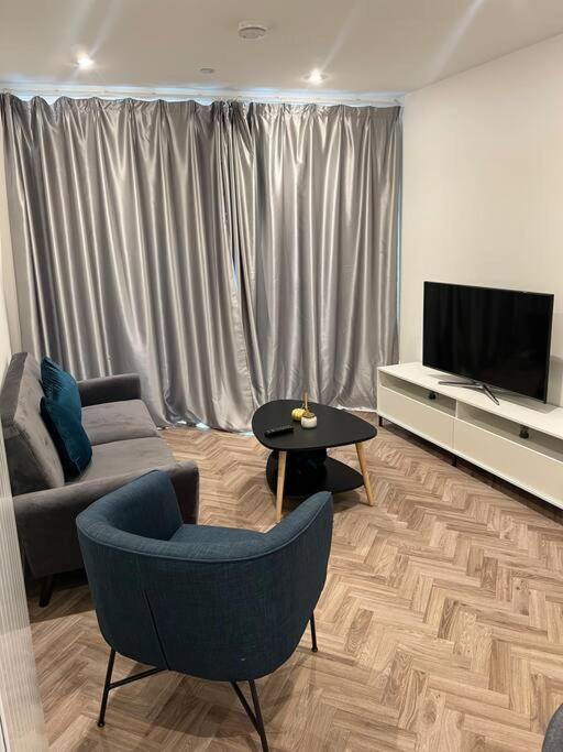 Stunning One Bedroom Apartment 런던 외부 사진