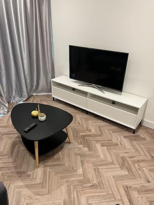 Stunning One Bedroom Apartment 런던 외부 사진