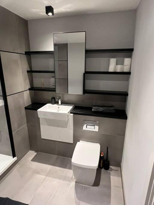 Stunning One Bedroom Apartment 런던 외부 사진